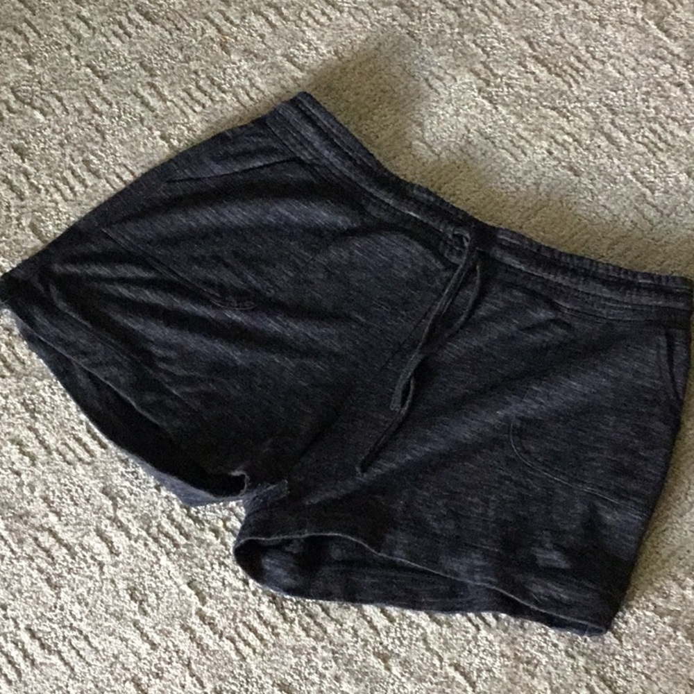 32 degrees size XL super soft & Stretchy blk short